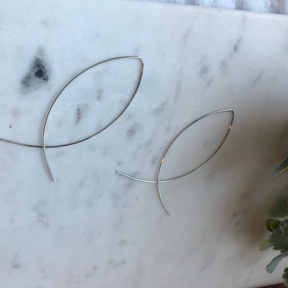 The Eryn - Simple Silver Threader Hoops - Picture 6 of 6